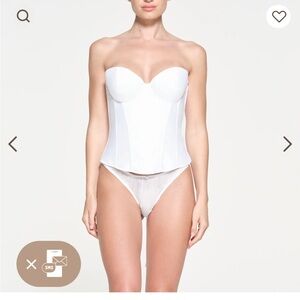 SKIMS White Strapless Corset Bra